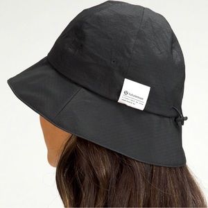 NEW LULULEMON BUCKET HAT BLACK Size S/M